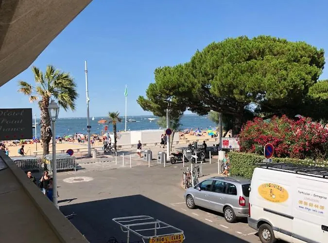 Le De La * Arcachon